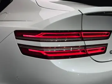 2023 Genesis G80 с пробегом 52 536 км