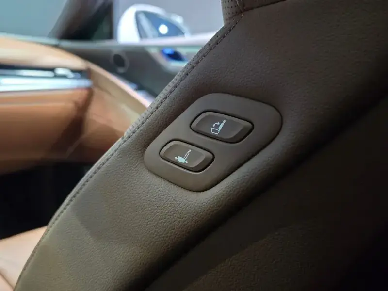 2023 Genesis G80 с пробегом 52 536 км