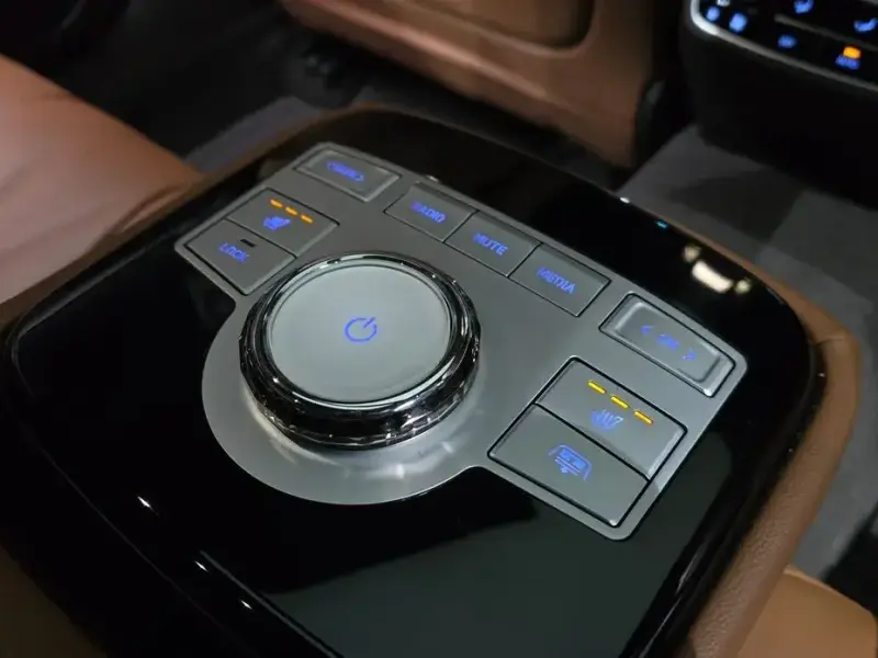 2023 Genesis G80 с пробегом 52 536 км