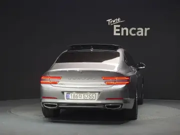 2023 Genesis G80 с пробегом 90 985 км