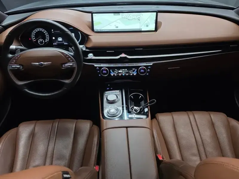 2023 Genesis G80 с пробегом 90 985 км