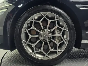 2023 Genesis G80 с пробегом 59 943 км