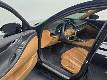 2023 Genesis G80 с пробегом 59 943 км