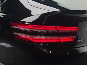 2023 Genesis G80 с пробегом 59 943 км