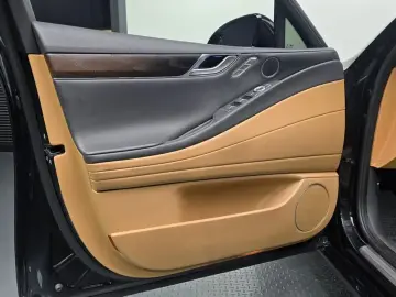 2023 Genesis G80 с пробегом 59 943 км