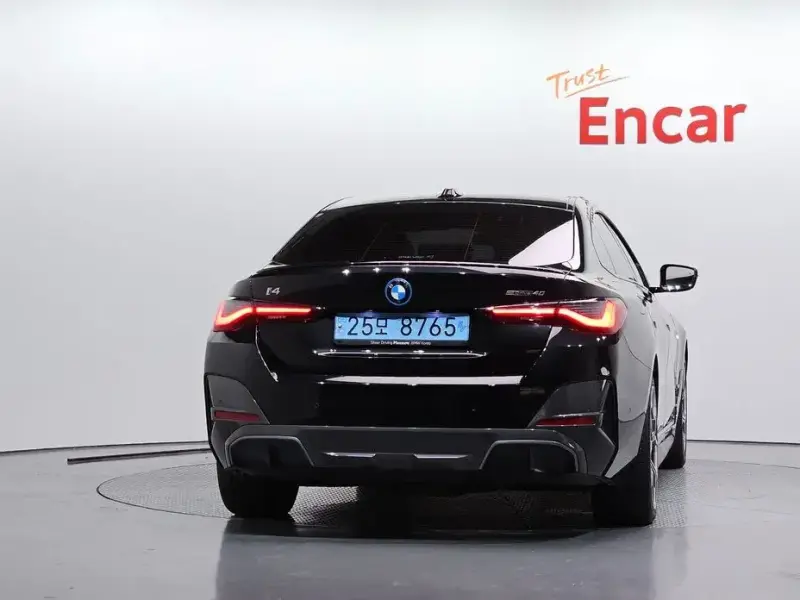 2023 BMW i4 с пробегом 46 337 км