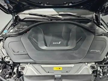 2023 BMW i4 с пробегом 46 337 км