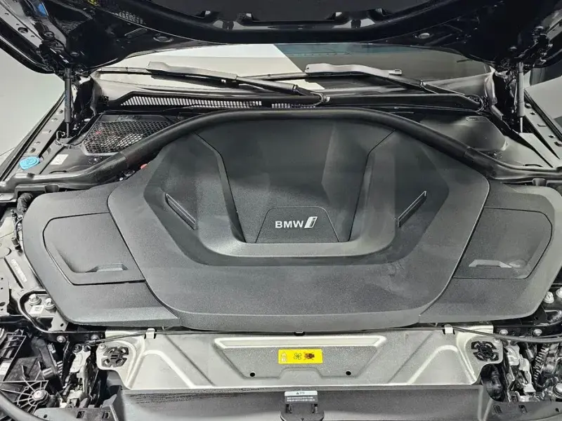 2023 BMW i4 с пробегом 46 337 км