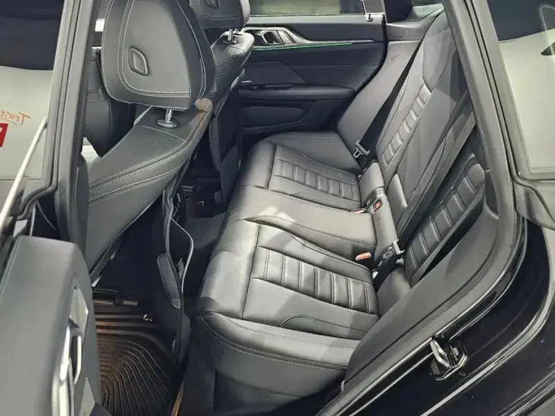 2023 BMW i4 с пробегом 46 337 км