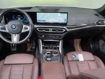 2024 BMW i4 с пробегом 40 210 км