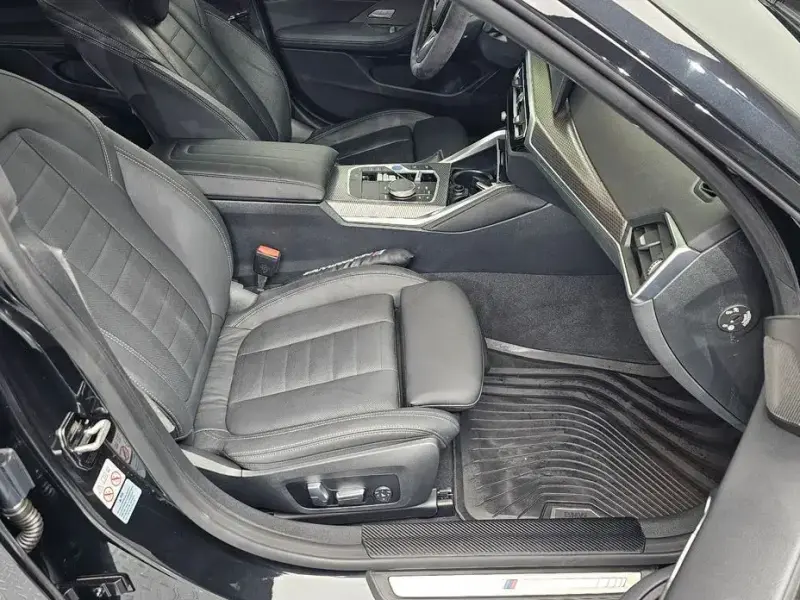 2023 BMW i4 с пробегом 46 337 км