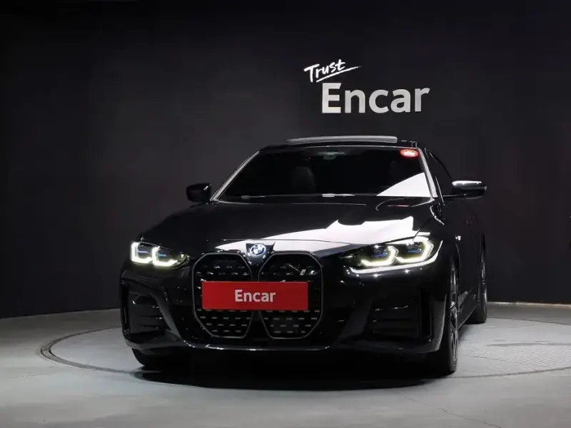 2023 BMW i4 с пробегом 68 016 км