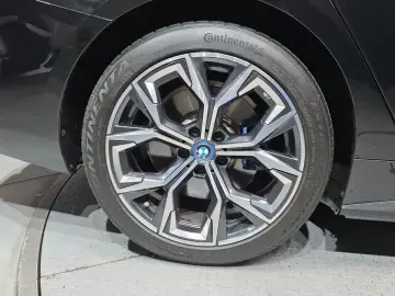 2023 BMW i4 с пробегом 68 016 км