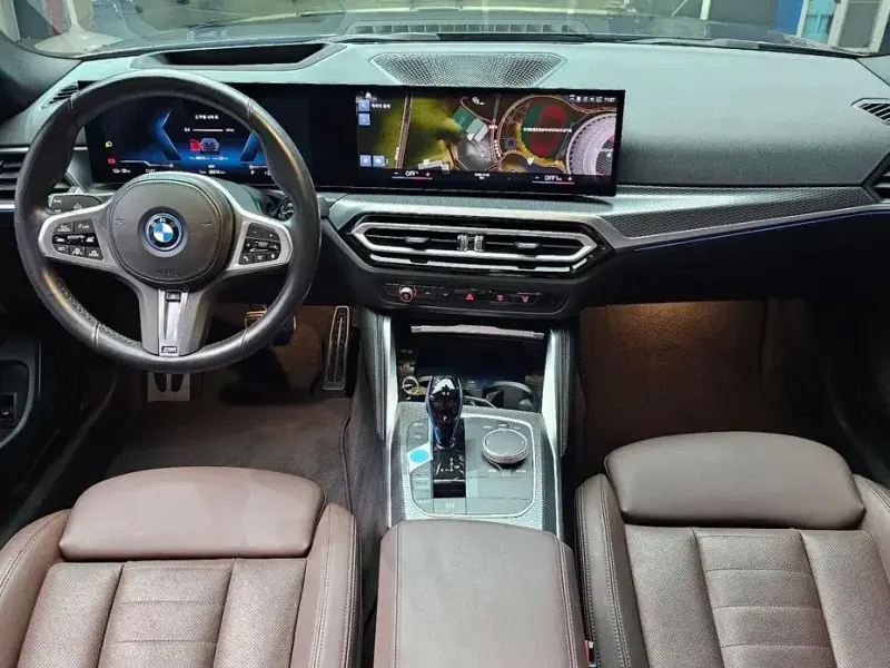 2023 BMW i4 с пробегом 68 016 км