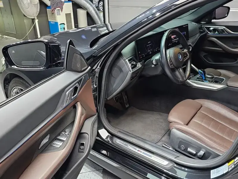 2023 BMW i4 с пробегом 68 016 км