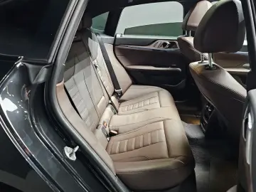 2023 BMW i4 с пробегом 68 016 км