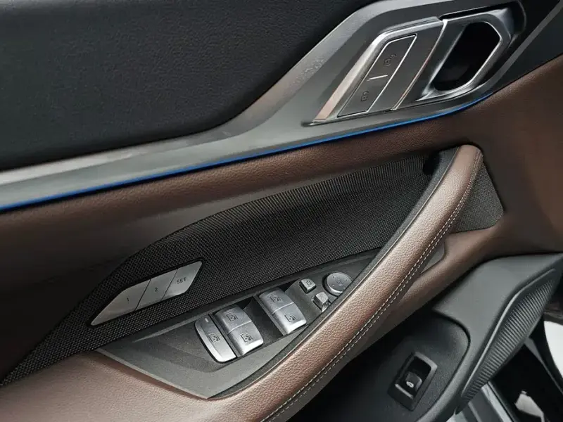 2023 BMW i4 с пробегом 68 016 км