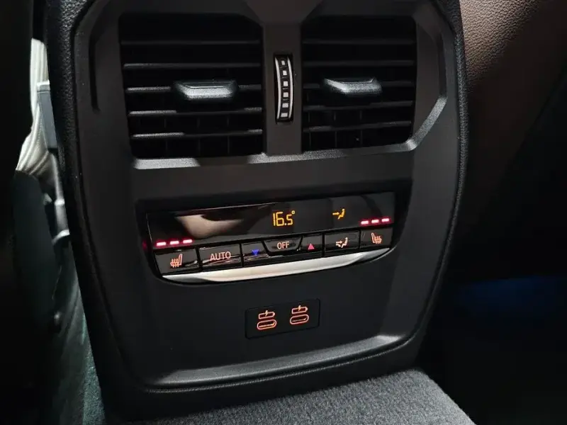 2023 BMW i4 с пробегом 68 016 км