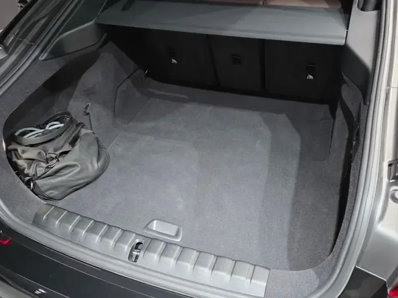 2023 BMW i4 с пробегом 68 016 км