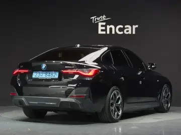 2022 BMW i4 с пробегом 86 607 км
