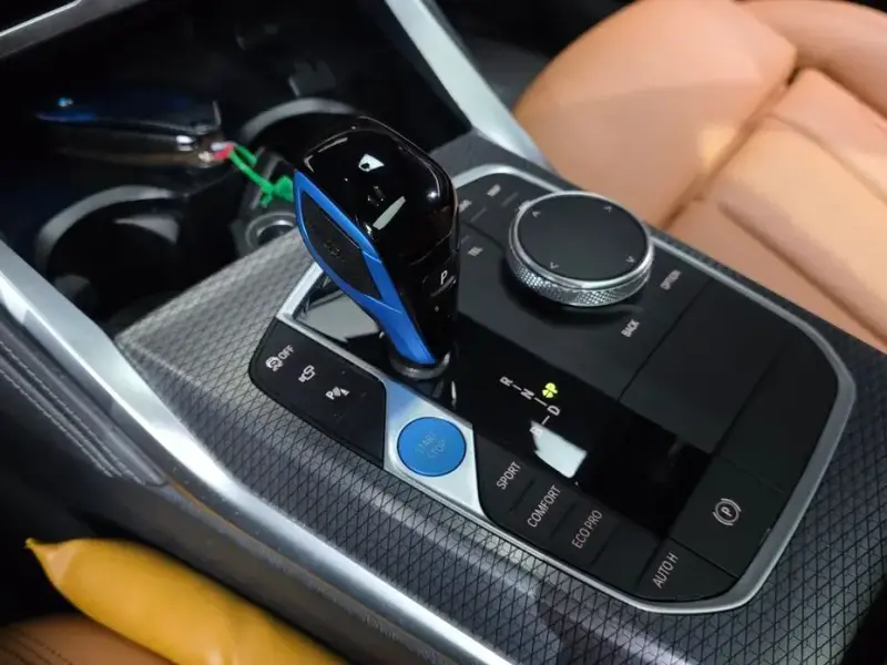 2022 BMW i4 с пробегом 86 607 км