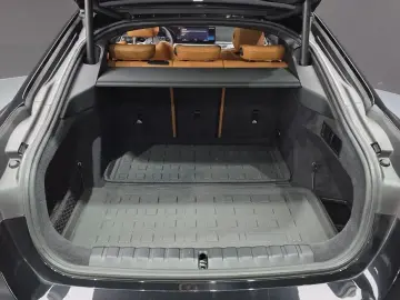2022 BMW i4 с пробегом 86 607 км