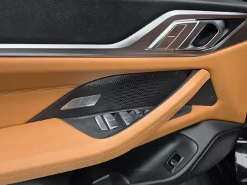 2022 BMW i4 с пробегом 86 607 км