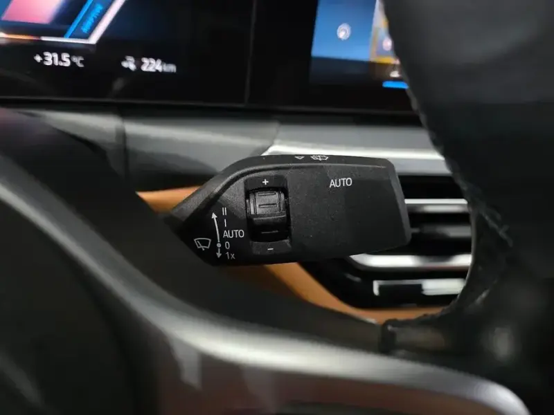 2022 BMW i4 с пробегом 86 607 км