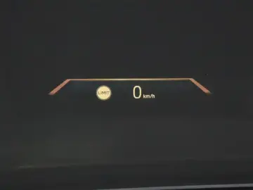 2022 BMW i4 с пробегом 86 607 км