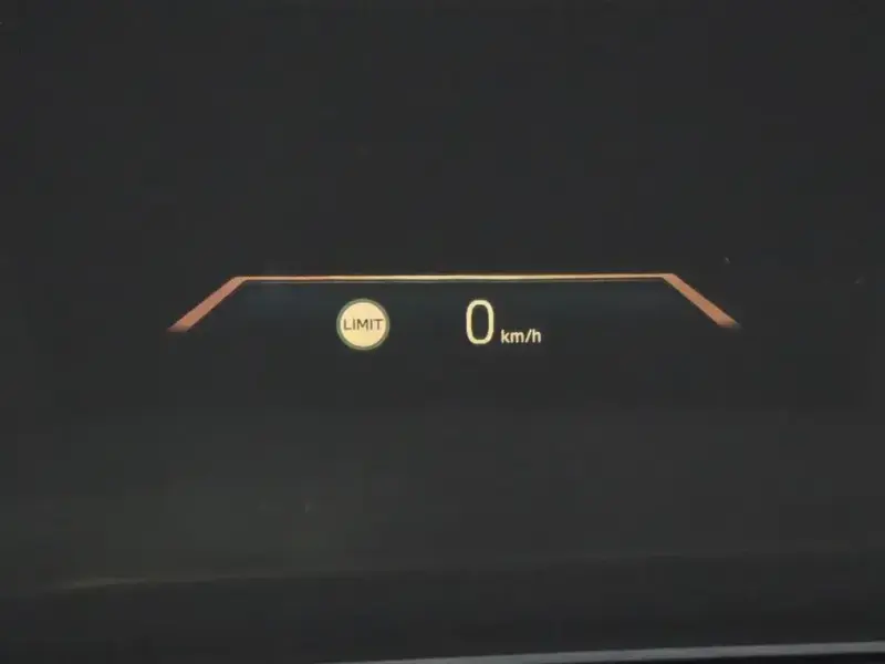 2022 BMW i4 с пробегом 86 607 км