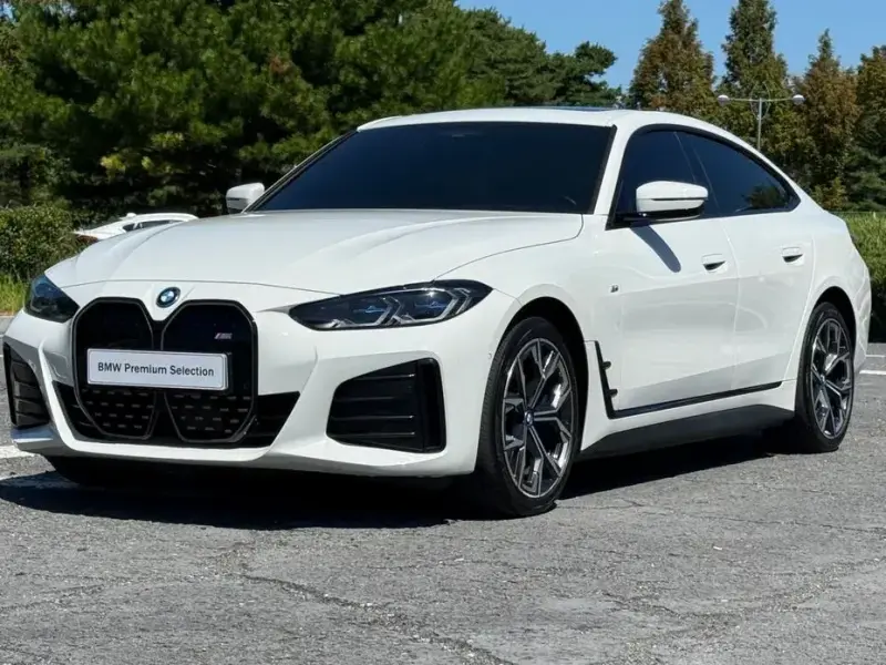 2023 BMW i4 с пробегом 62 422 км