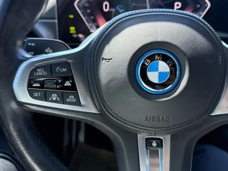 2023 BMW i4 с пробегом 62 422 км
