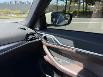 2023 BMW i4 с пробегом 62 422 км