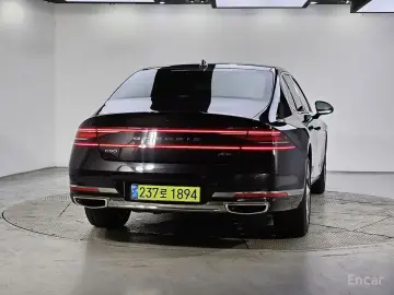2023 Genesis G90 с пробегом 87 543 км