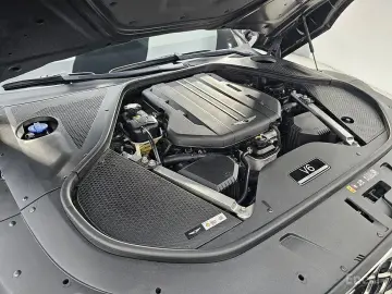 2023 Genesis G90 с пробегом 87 543 км