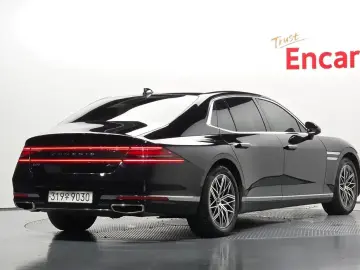 2023 Genesis G90 с пробегом 46 207 км