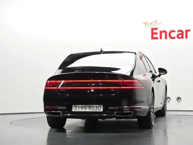 2023 Genesis G90 с пробегом 46 207 км