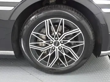 2023 Genesis G90 с пробегом 46 207 км