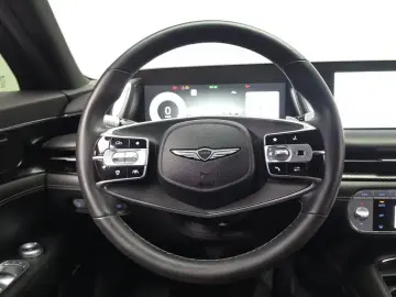 2023 Genesis G90 с пробегом 46 207 км