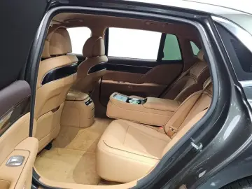 2023 Genesis G90 с пробегом 22 614 км