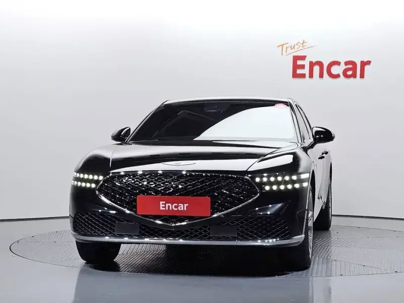 2023 Genesis G90 с пробегом 73 282 км