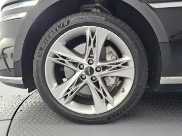 2023 Genesis G90 с пробегом 73 282 км
