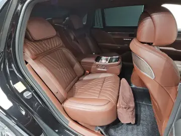 2023 Genesis G90 с пробегом 73 282 км