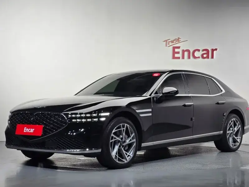 2023 Genesis G90 с пробегом 49 381 км