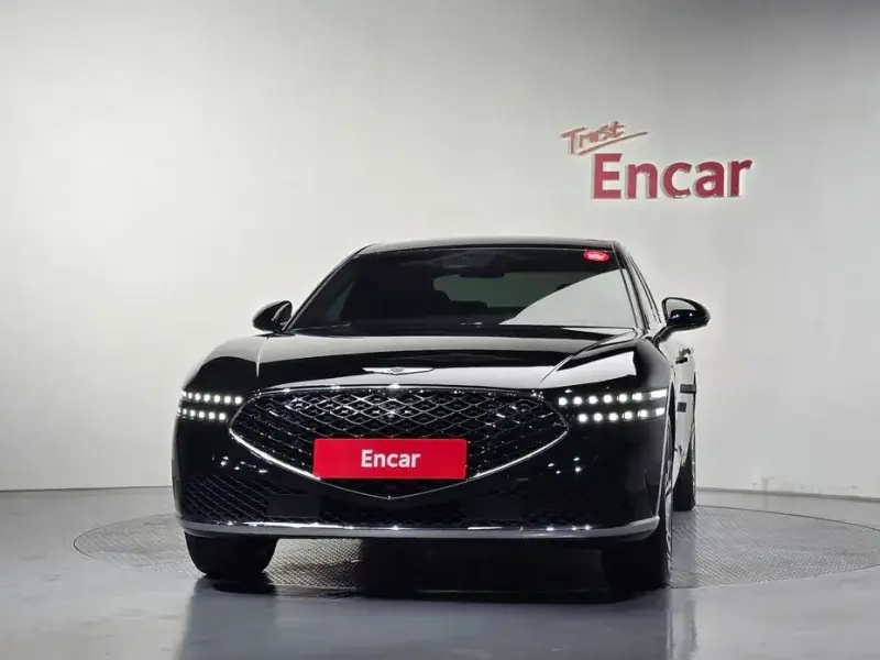 2023 Genesis G90 с пробегом 49 381 км