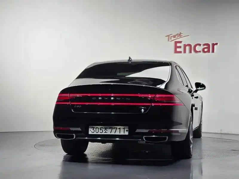 2023 Genesis G90 с пробегом 49 381 км
