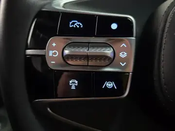 2023 Genesis G90 с пробегом 49 381 км