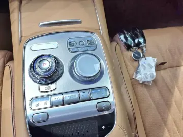 2023 Genesis G90 с пробегом 53 379 км