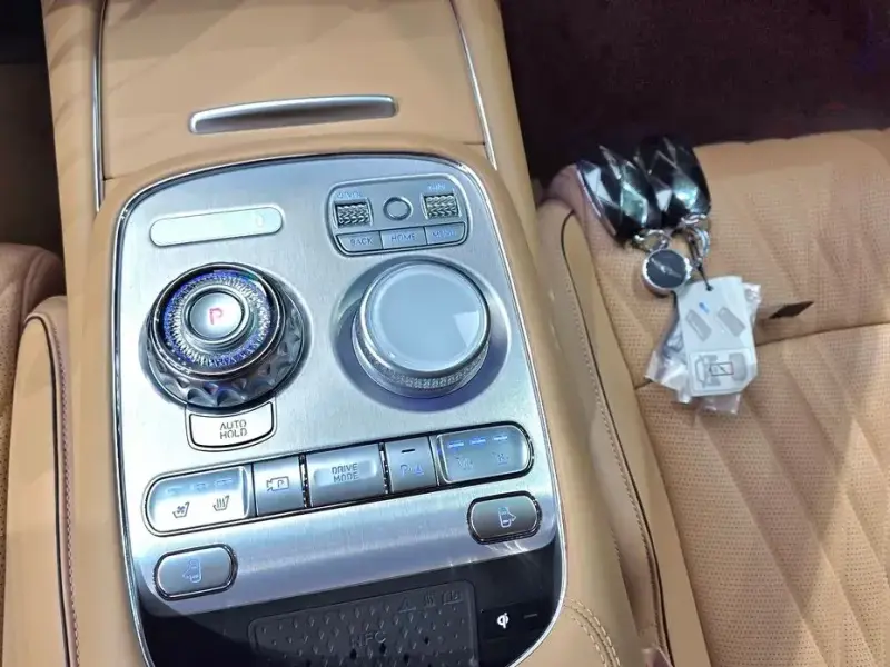 2023 Genesis G90 с пробегом 53 379 км