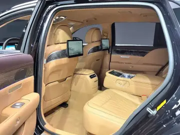2023 Genesis G90 с пробегом 53 379 км